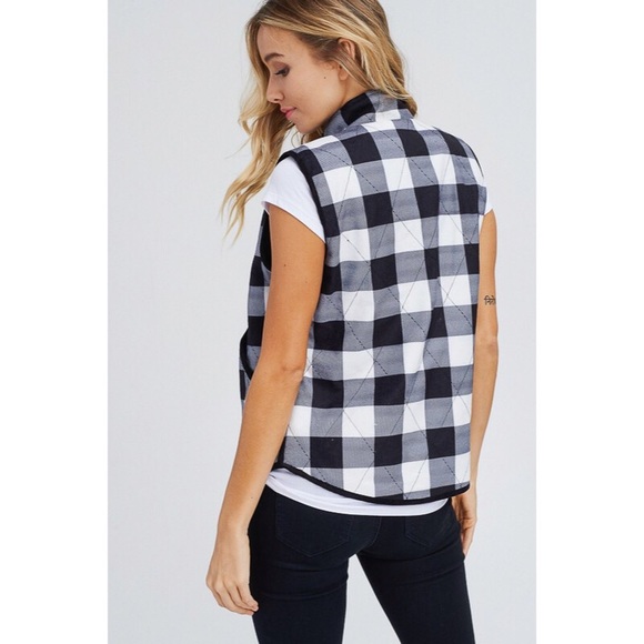 Black and white plaid vest - Picture 7 of 8